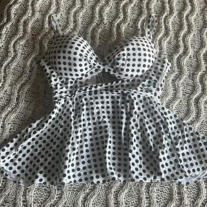 Coco Reef 🪸 Swim suit top. NWOT (never worn )